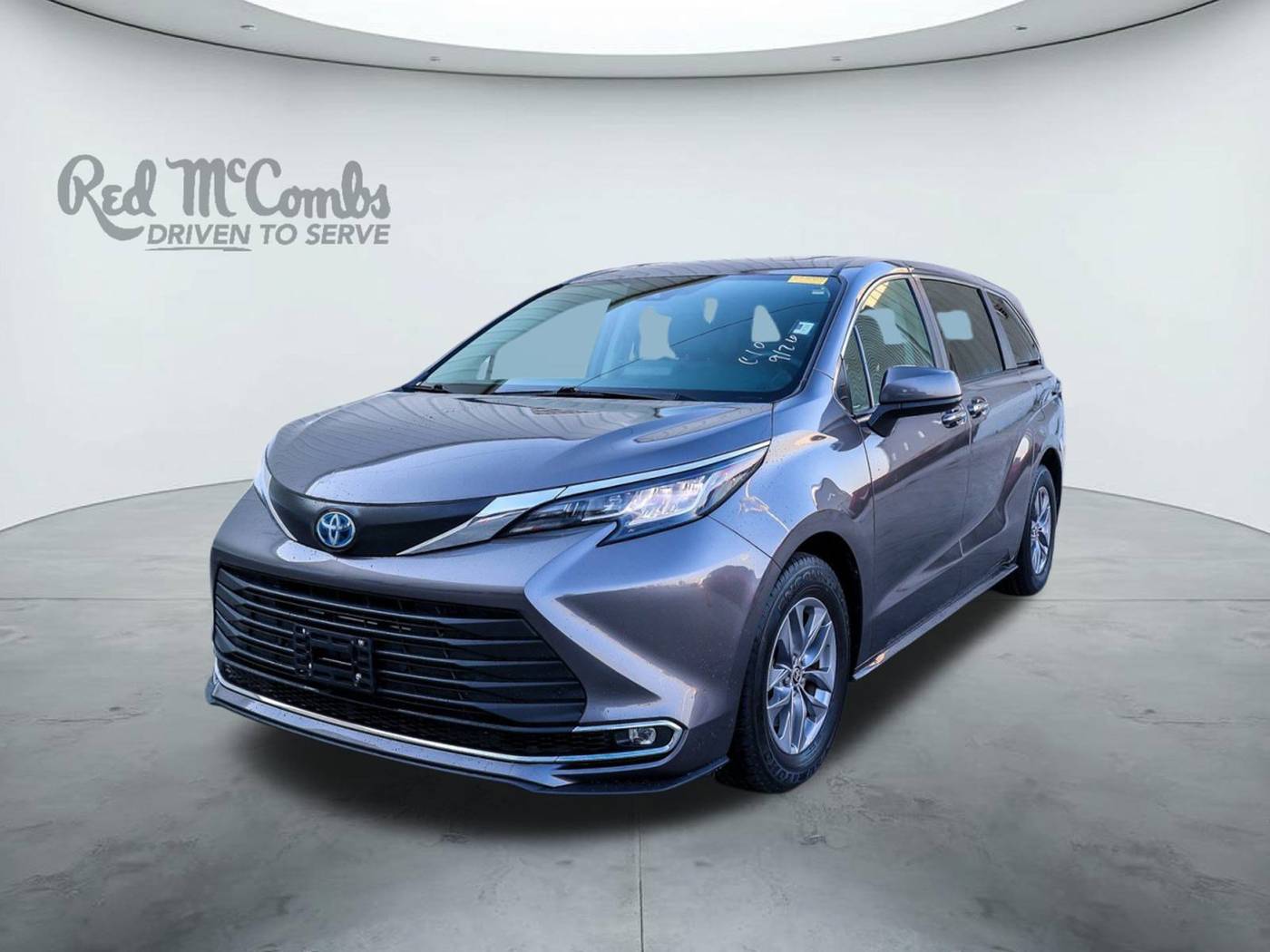 2022 Toyota Sienna XLE — Minivan — 57,883 mi — San Antonio, TX