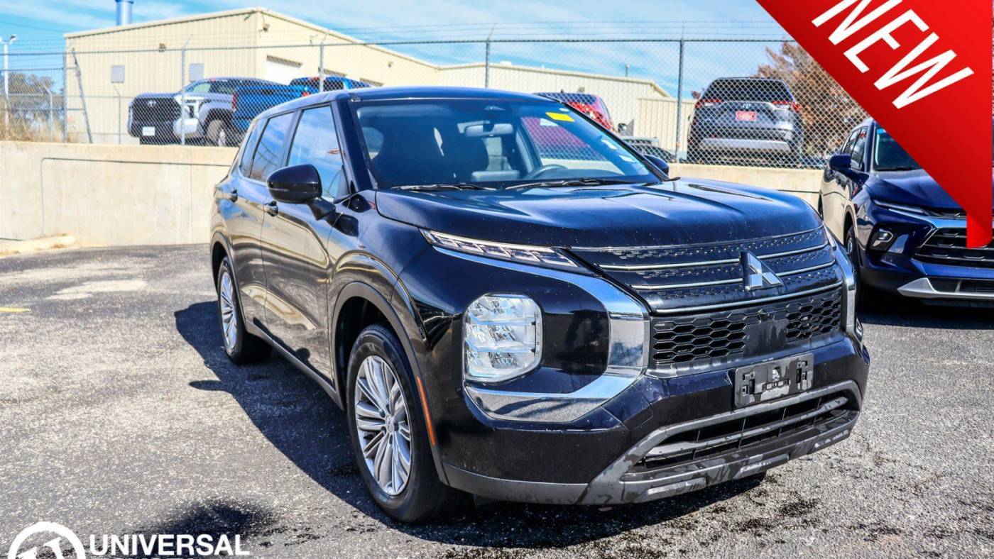 2022 Mitsubishi Outlander ES — SUV — 60,963 mi — San Antonio, TX