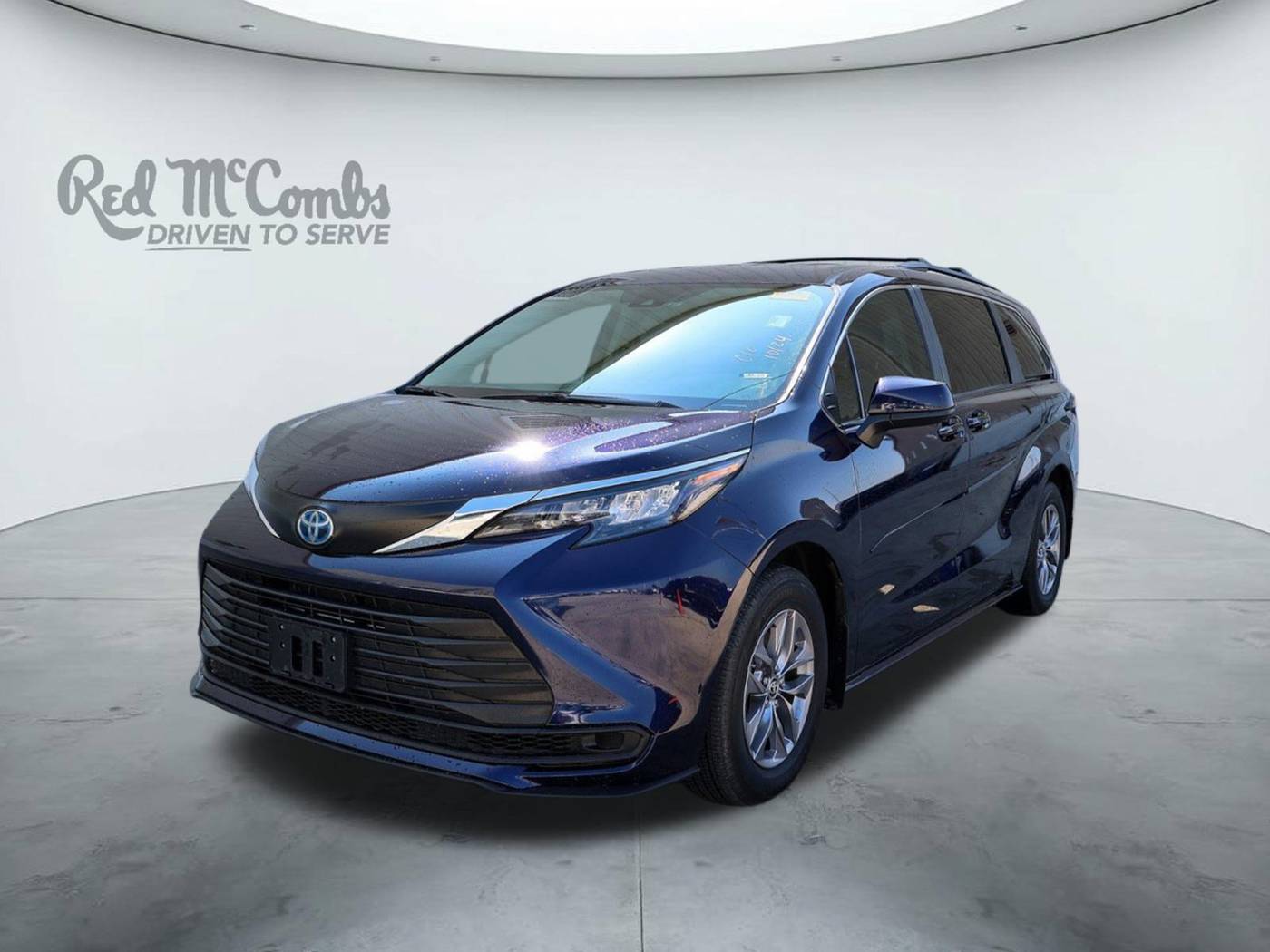 2024 Toyota Sienna LE — Minivan — 27,439 mi — San Antonio, TX