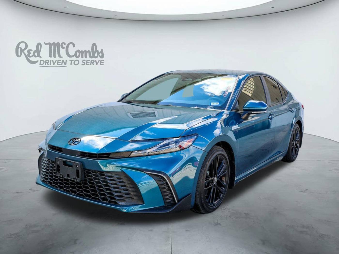 2025 Toyota Camry Hybrid SE — Sedan — 10,085 mi — San Antonio, TX