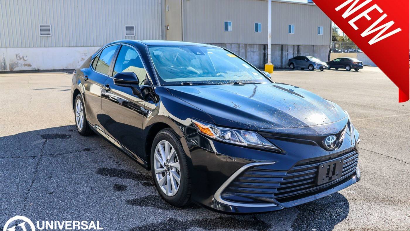 2022 Toyota Camry LE — Sedan — 38,580 mi — San Antonio, TX