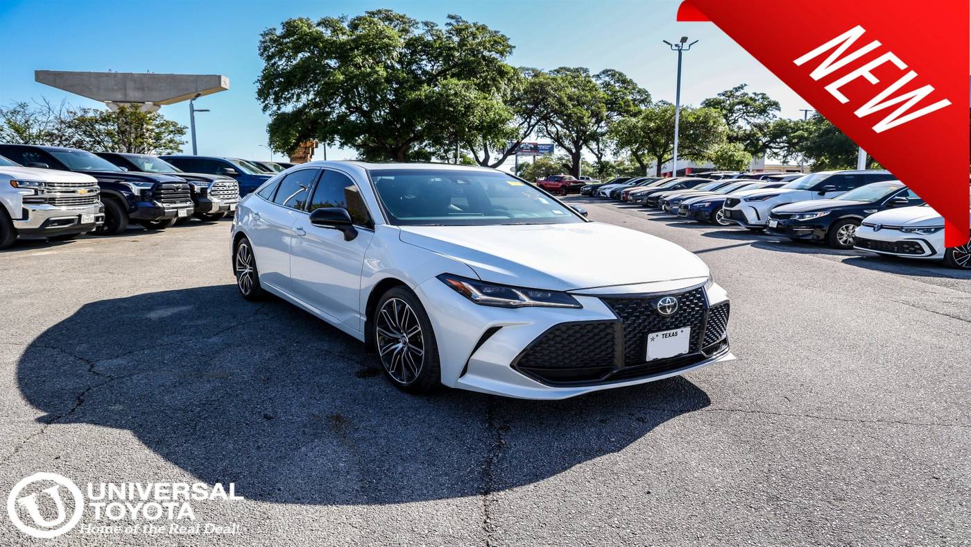 2019 Toyota Avalon Touring — Sedan — 19,053 mi — San Antonio, TX