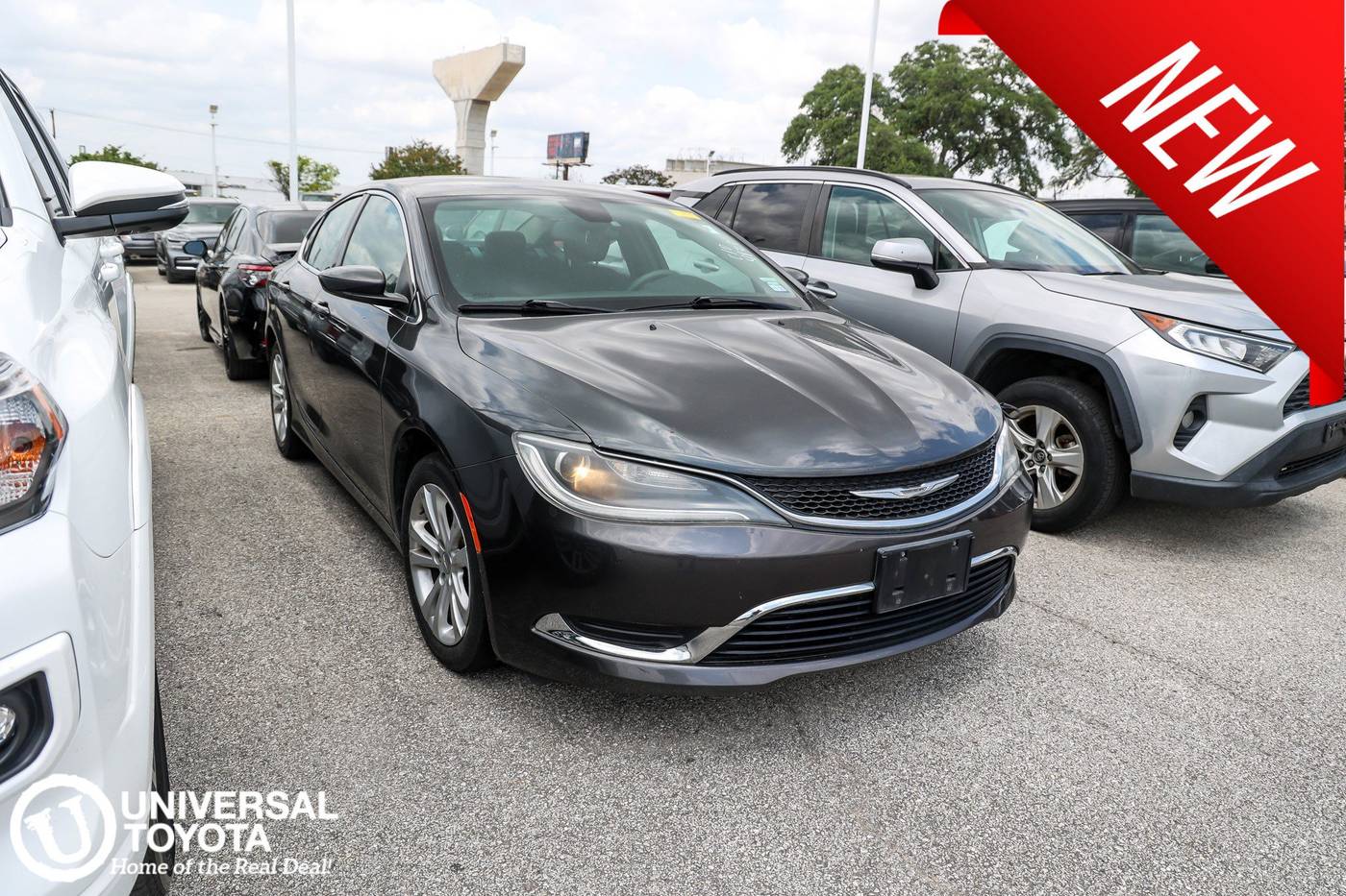 2015 Chrysler 200 Limited — Sedan — 117,731 mi — San Antonio, TX