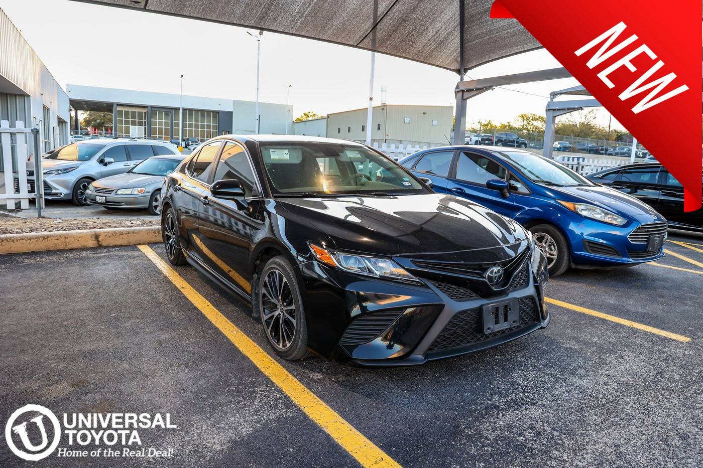 2020 Toyota Camry SE — Sedan — 28,097 mi — San Antonio, TX