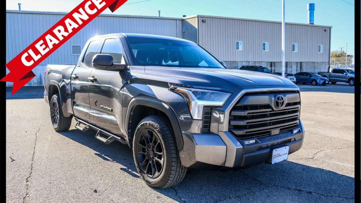 2022 Toyota Tundra SR5 — Pickup Truck — 10,444 mi — San Antonio, TX