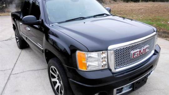 2011 GMC Sierra 1500 Denali — Pickup Truck — 124,886 mi — Arlington, TX