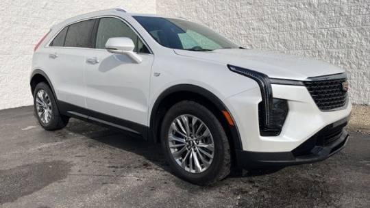 2024 Cadillac XT4 Premium Luxury — SUV — 9,120 mi — Matteson, IL