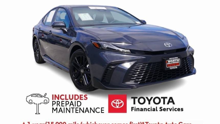 2025 Toyota Camry SE — Sedan — 15,216 mi — North Hollywood, CA