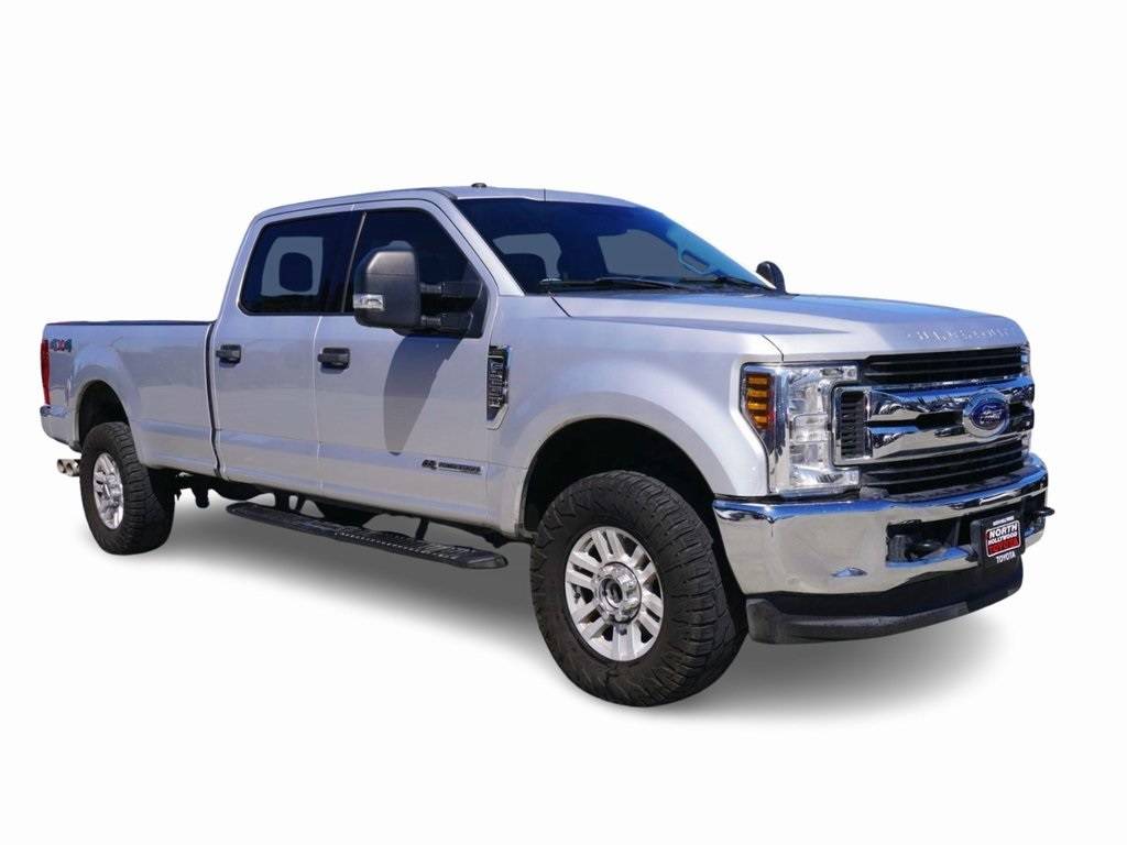 2019 Ford Super Duty F-250 XLT — Pickup Truck — 105,996 mi — North Hollywood, CA