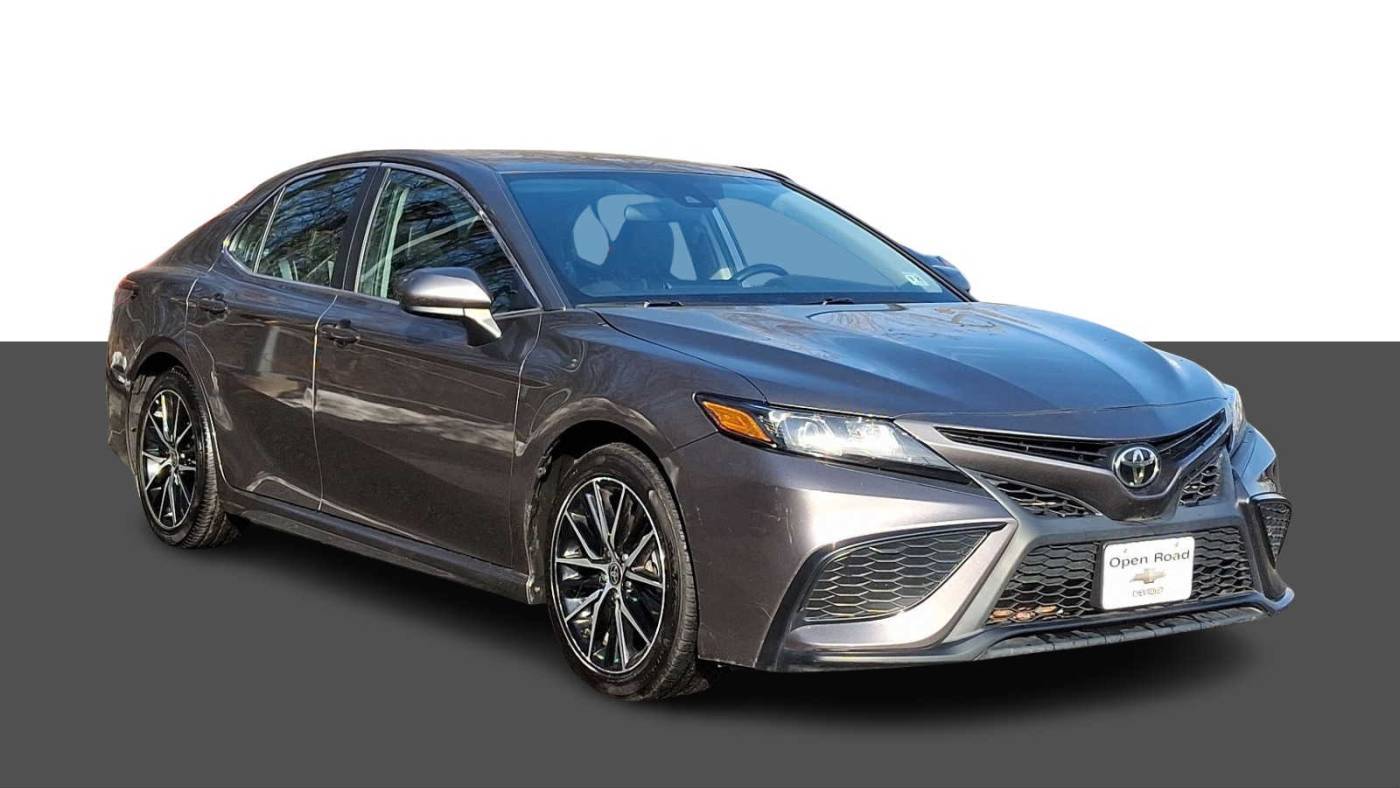 2021 Toyota Camry SE — Sedan — 64,890 mi — Union, NJ