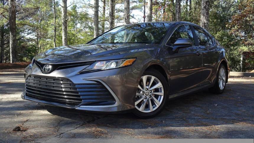 2021 Toyota Camry LE — Sedan — 57,708 mi — Alpharetta, GA