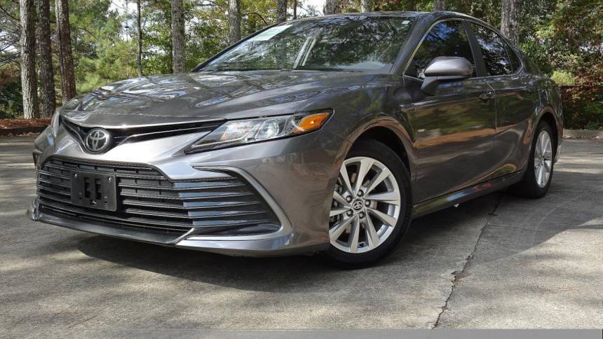 2021 Toyota Camry LE — Sedan — 51,439 mi — Alpharetta, GA