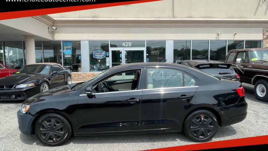 2013 Volkswagen Jetta SE — Sedan — 123,101 mi — Shrewsbury, MA