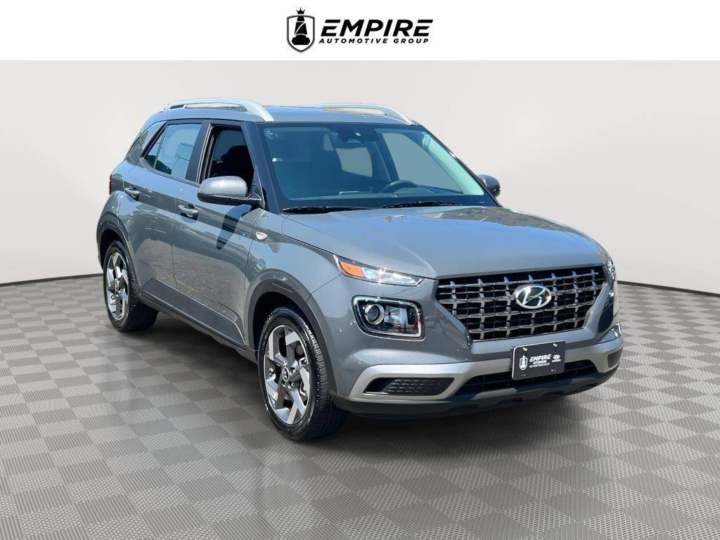 2024 Hyundai Venue SEL — SUV — 2,582 mi — New Rochelle, NY