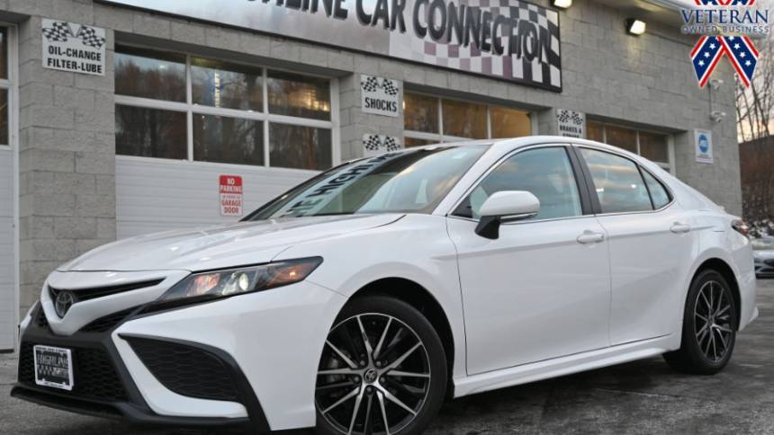 2024 Toyota Camry SE — Sedan — 33,524 mi — Waterbury, CT