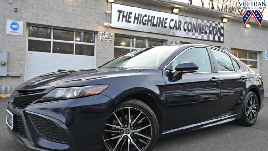 2022 Toyota Camry SE — Sedan — 61,162 mi — Waterbury, CT