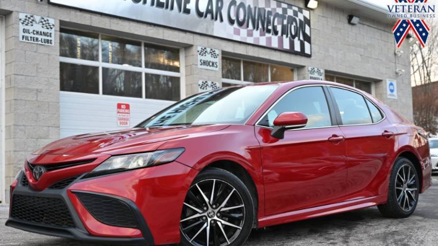 2022 Toyota Camry SE — Sedan — 77,504 mi — Waterbury, CT