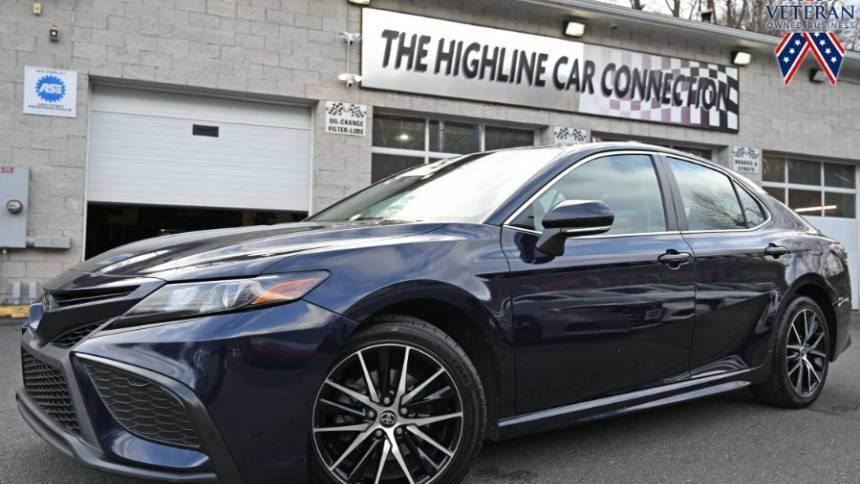 2022 Toyota Camry SE — Sedan — 59,818 mi — Waterbury, CT