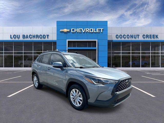 2024 Toyota Corolla Cross LE