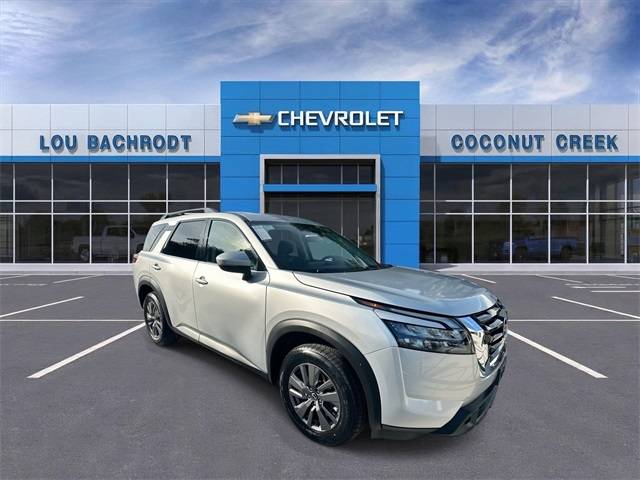 2024 Nissan Pathfinder SV