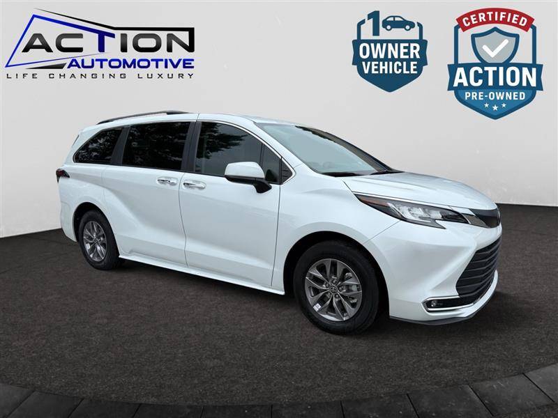 2023 Toyota Sienna XLE — Minivan — 22,671 mi — Alexandria, VA