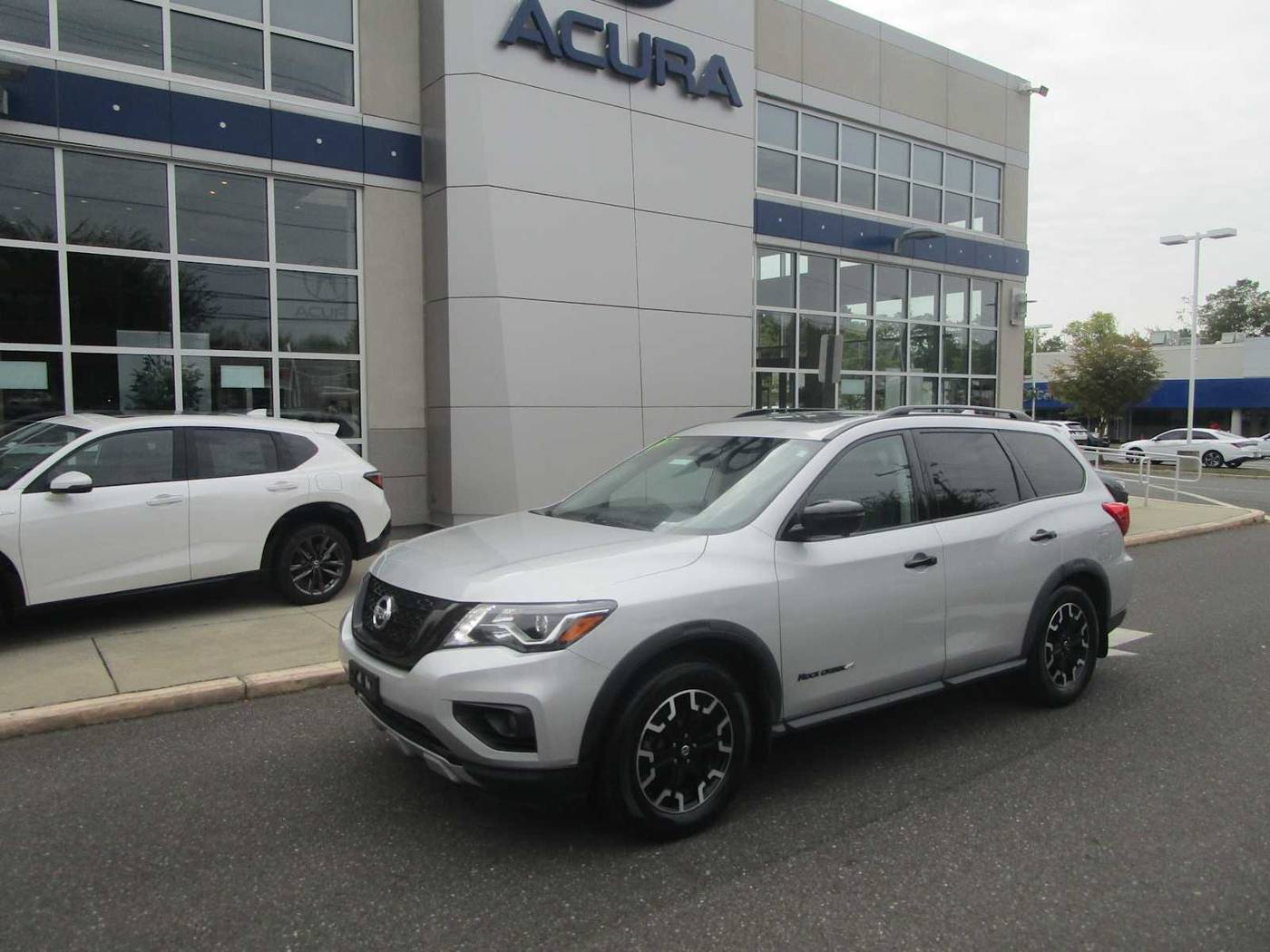 2020 Nissan Pathfinder SL — SUV — 60,387 mi — New Castle, DE