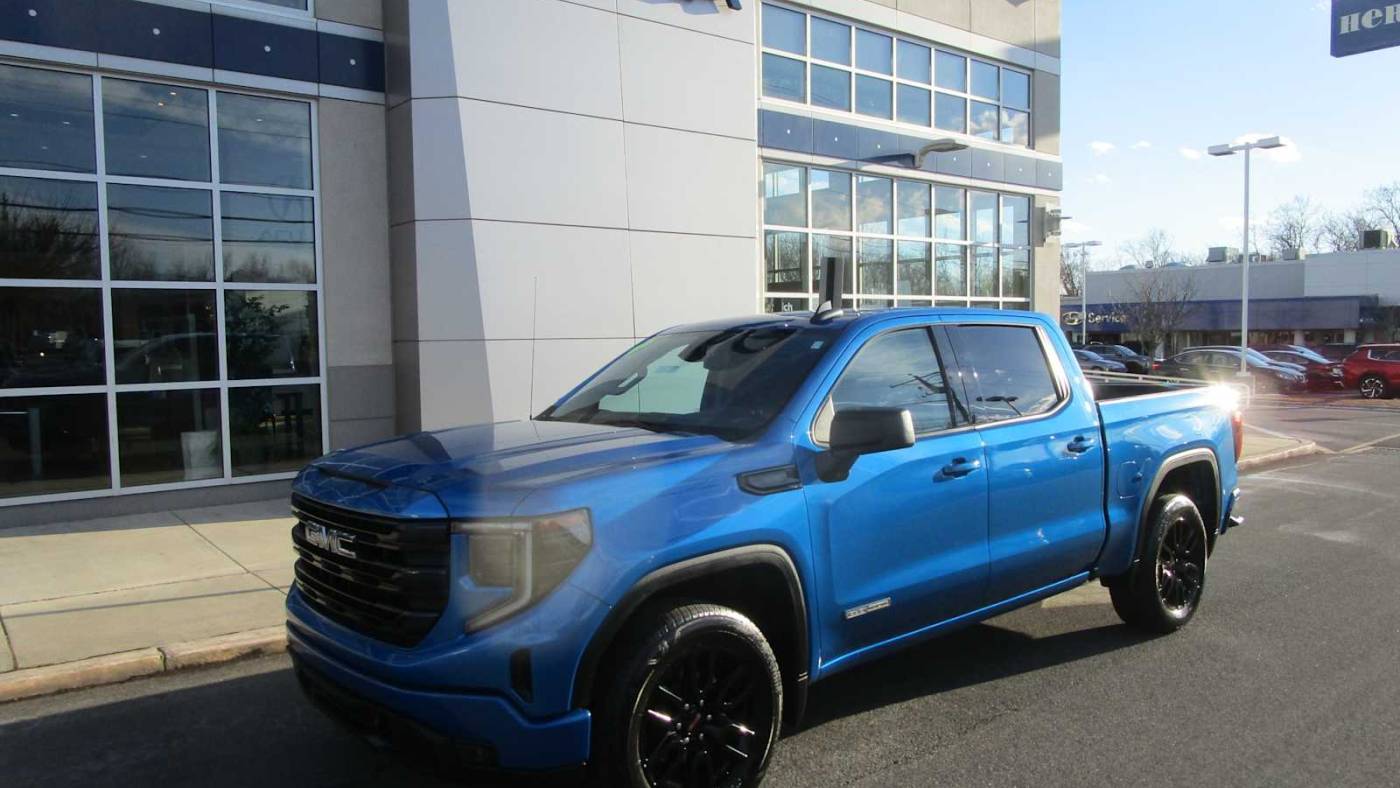 2023 GMC Sierra 1500 Elevation