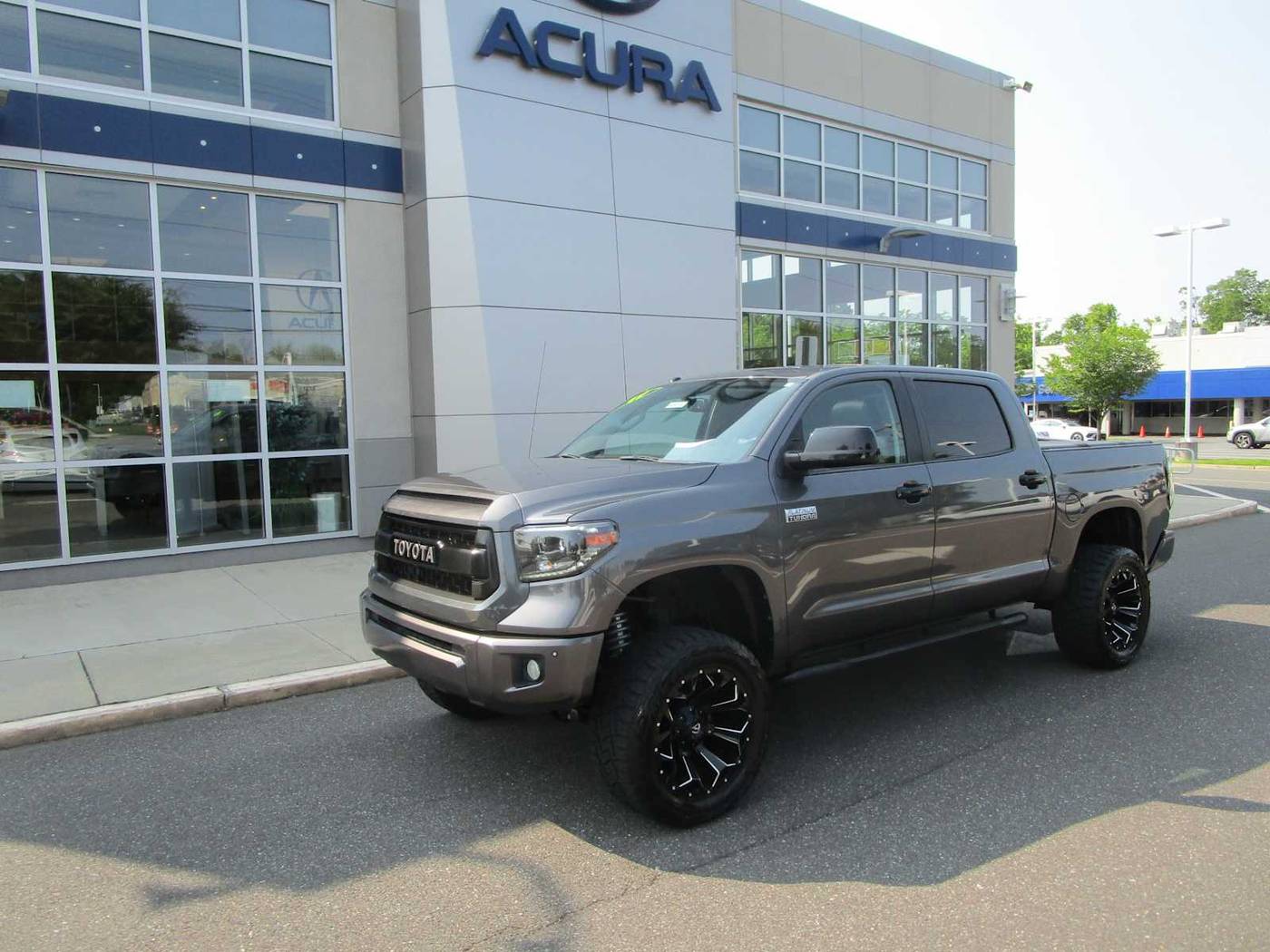 2017 Toyota Tundra Platinum — Pickup Truck — 89,924 mi — New Castle, DE