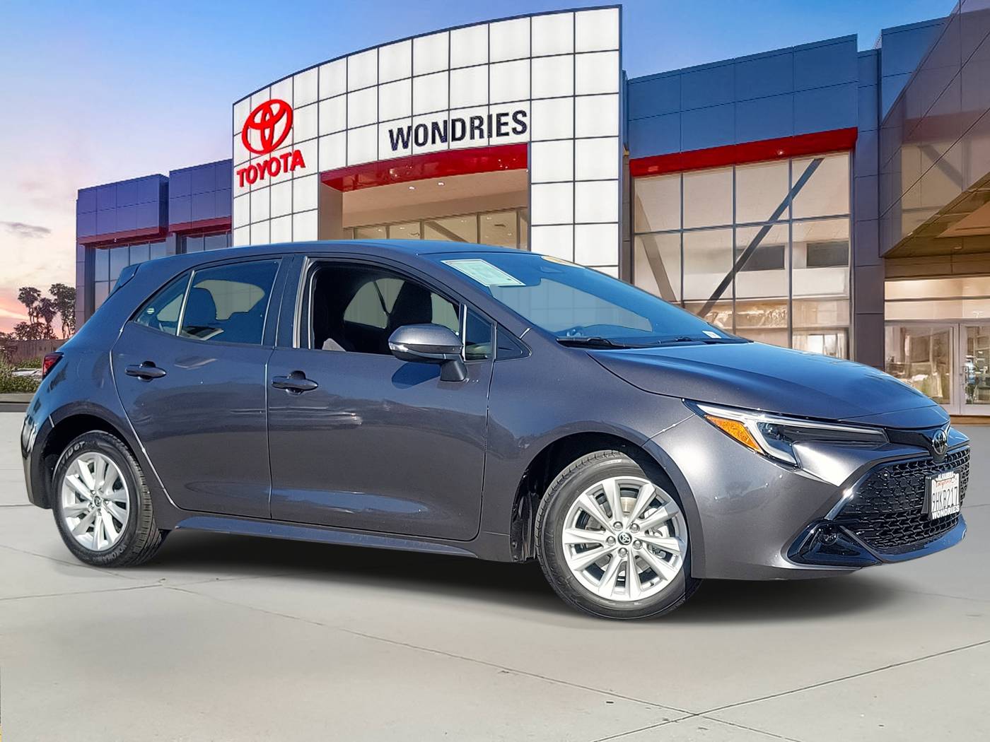 2023 Toyota Corolla Hatchback SE — Hatchback — 13,432 mi — Alhambra, CA