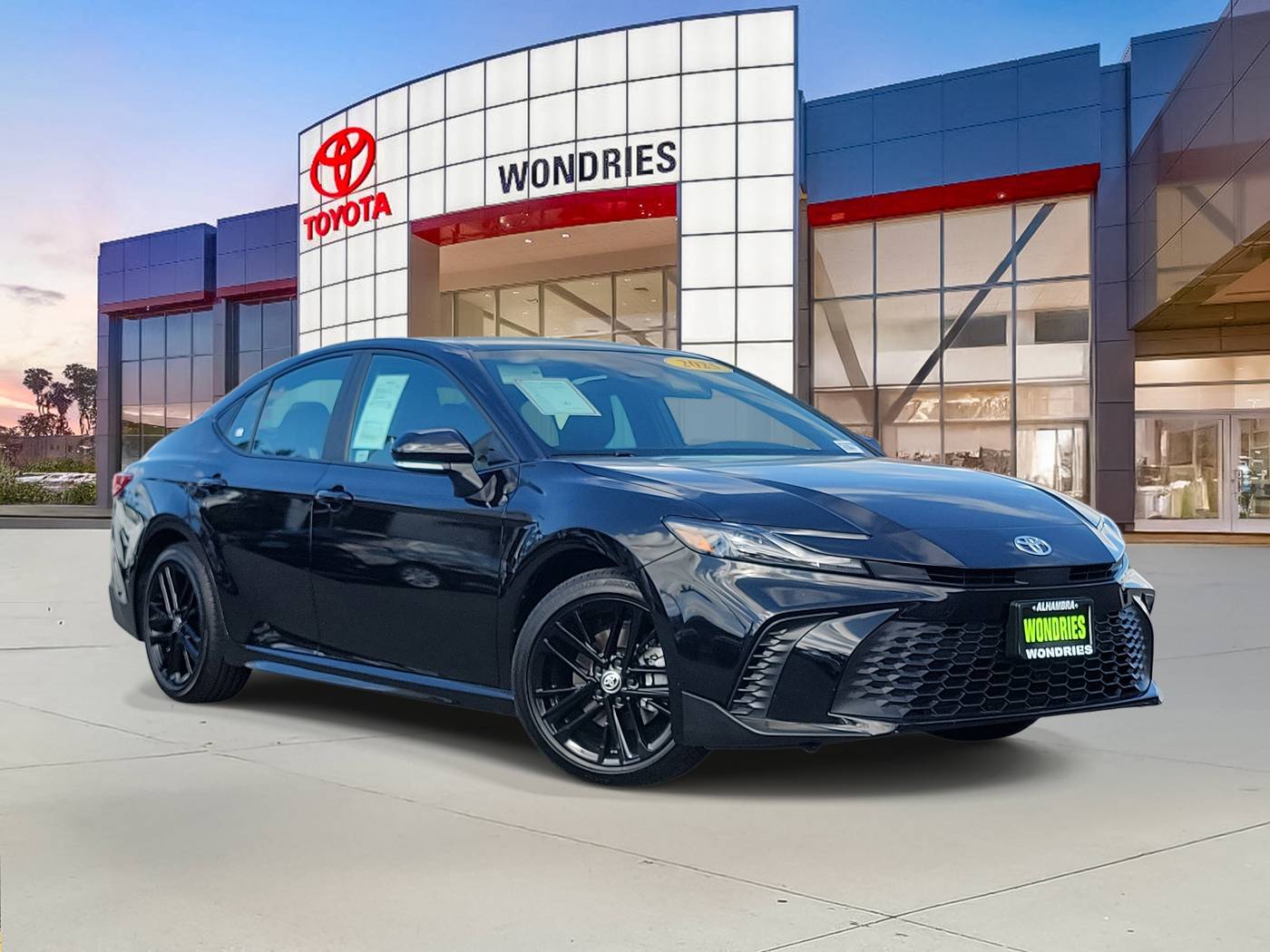 2025 Toyota Camry SE — Sedan — 7,721 mi — Alhambra, CA