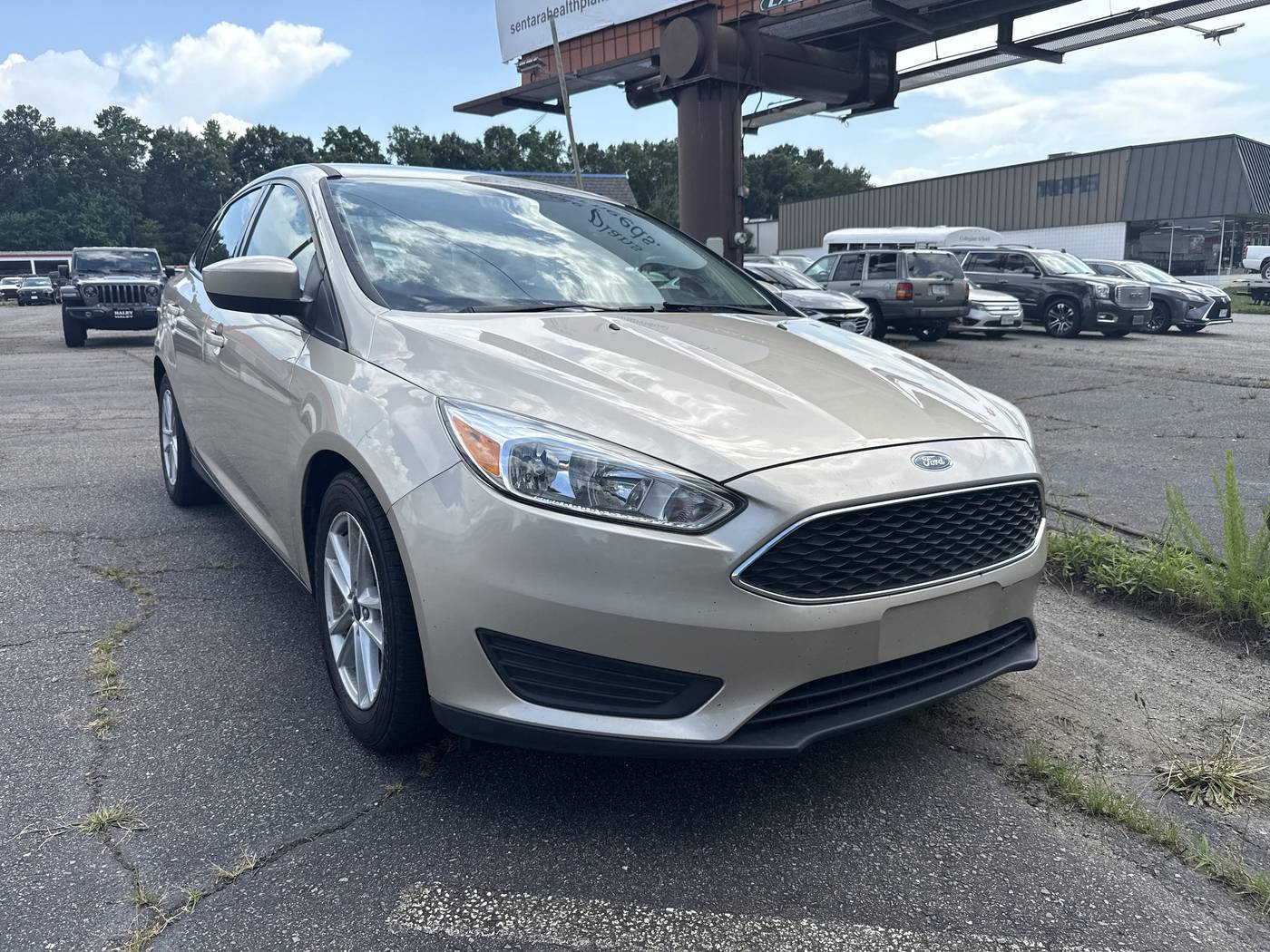 2018 Ford Focus SE — Sedan — 94,694 mi — Richmond, VA