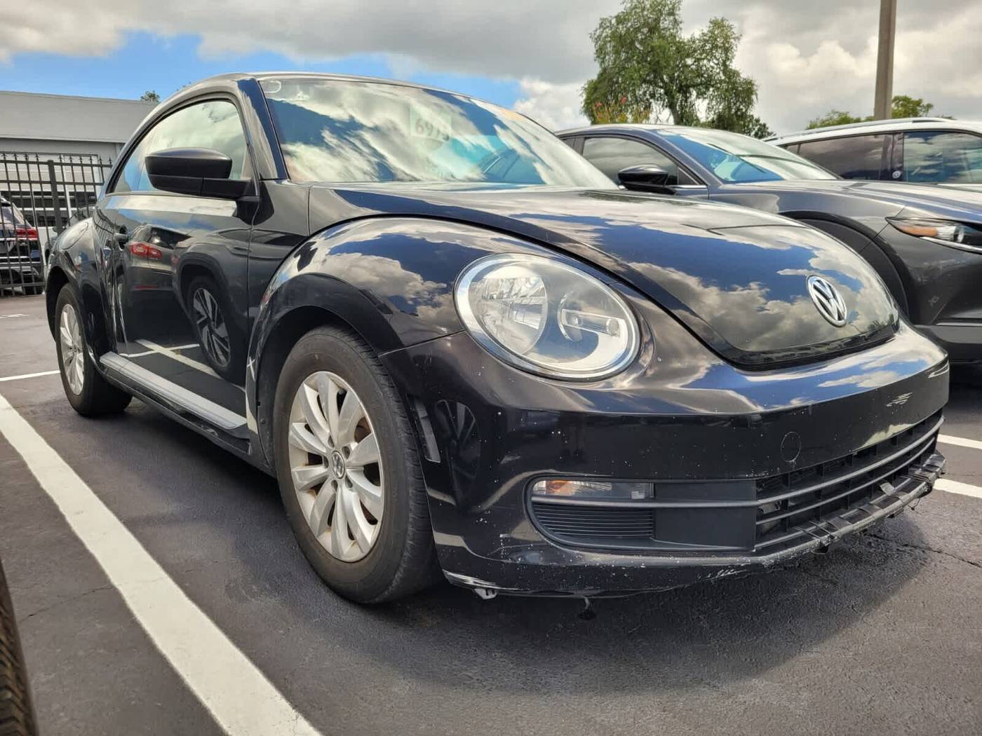 2013 Volkswagen Beetle 2.5 Fender Edition — Hatchback — 103,847 mi — Jacksonville, FL