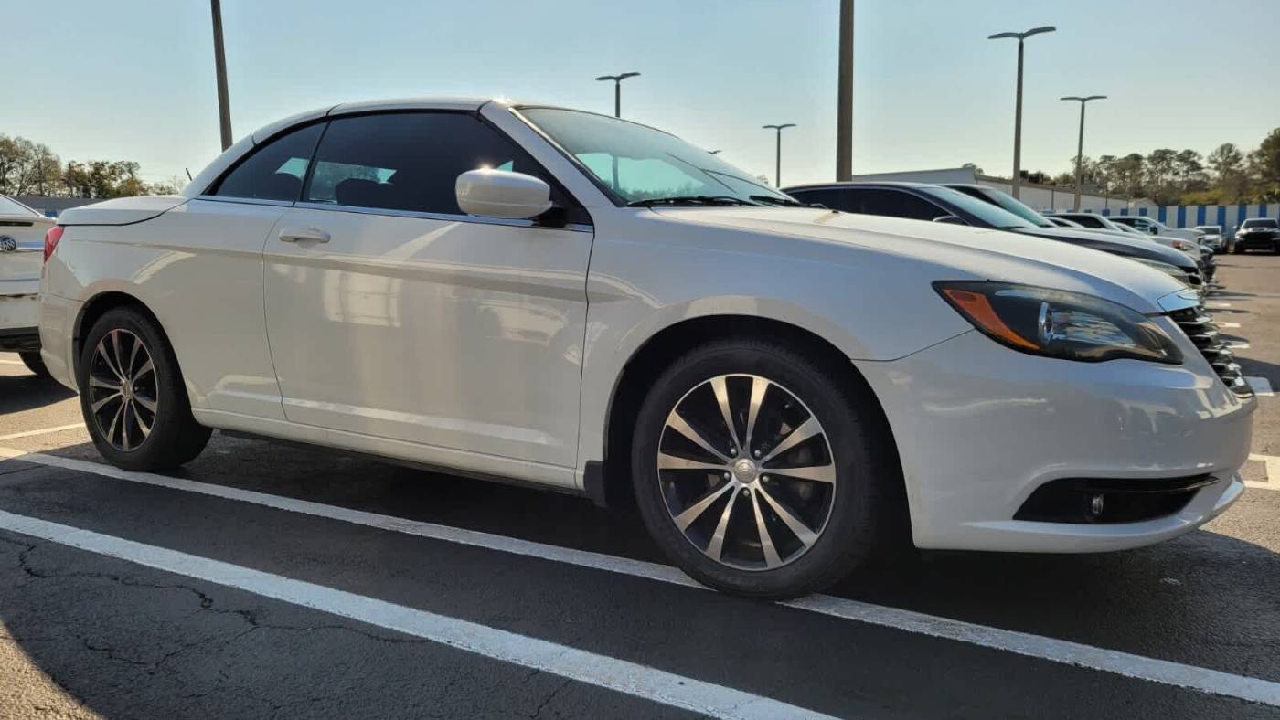 2011 Chrysler 200 S — Convertible — 86,160 mi — Jacksonville, FL
