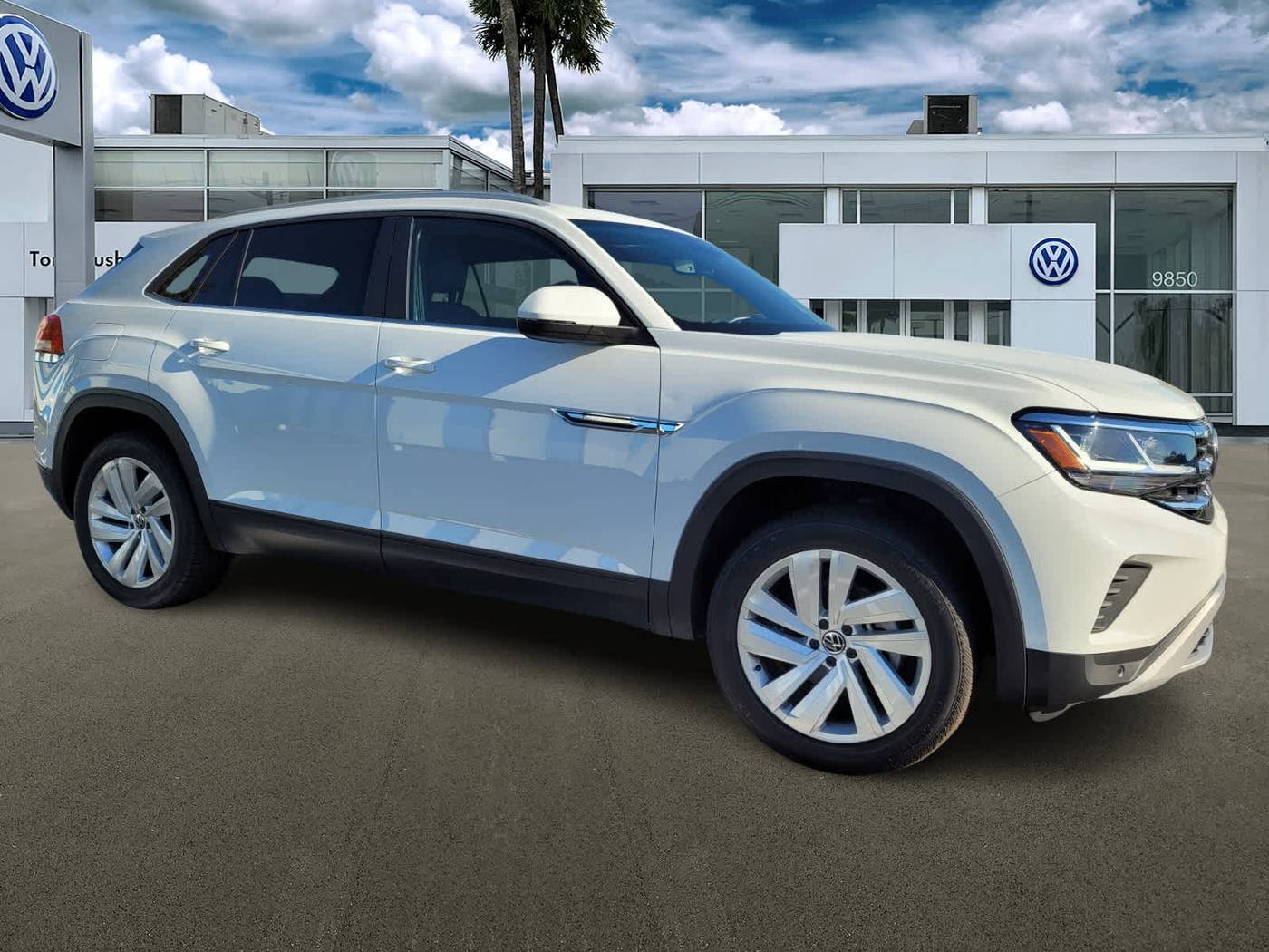 2021 Volkswagen Atlas Cross Sport SE with Technology — SUV — 8,376 mi — Jacksonville, FL