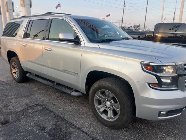 2019 Chevrolet Suburban LT — SUV — 57,187 mi — Houston, TX