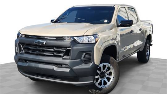 2023 Chevrolet Colorado WT — Pickup Truck — 5,899 mi — Houston, TX