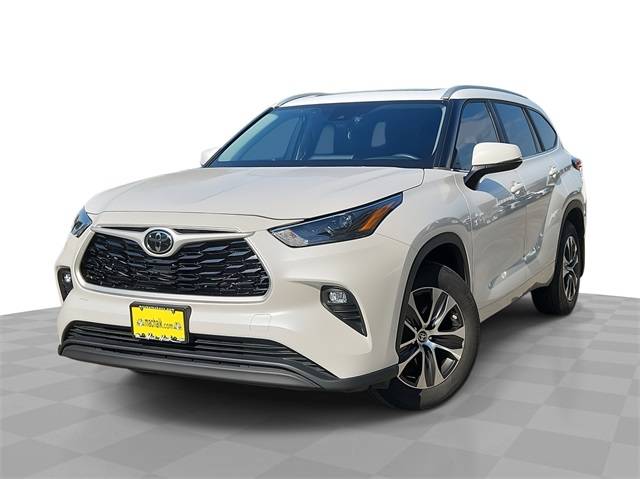 2023 Toyota Highlander XLE — SUV — 34,012 mi — Houston, TX