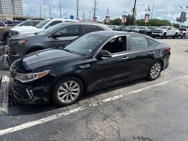 2018 Kia Optima S — Sedan — 105,528 mi — Houston, TX