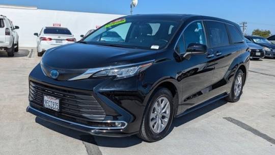 2022 Toyota Sienna XLE — Minivan — 70,315 mi — Garden Grove, CA