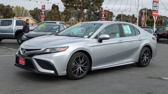 2021 Toyota Camry SE — Sedan — 70,034 mi — Garden Grove, CA