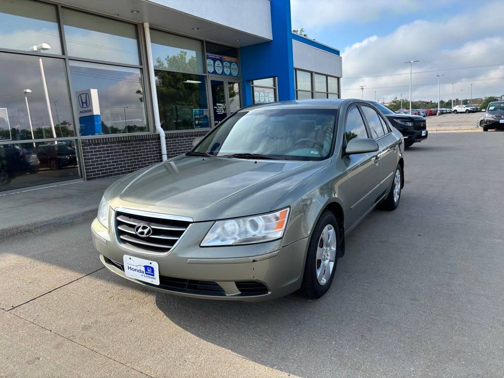 2010 Hyundai Sonata GLS — Sedan — 121,193 mi — Lincoln, NE