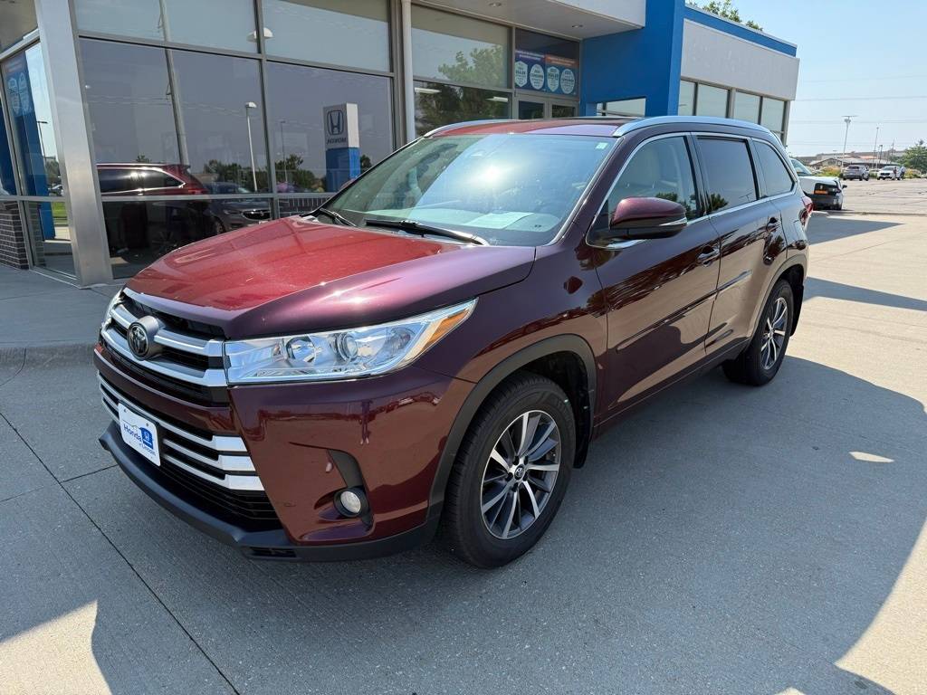 2018 Toyota Highlander XLE — SUV — 102,910 mi — Lincoln, NE