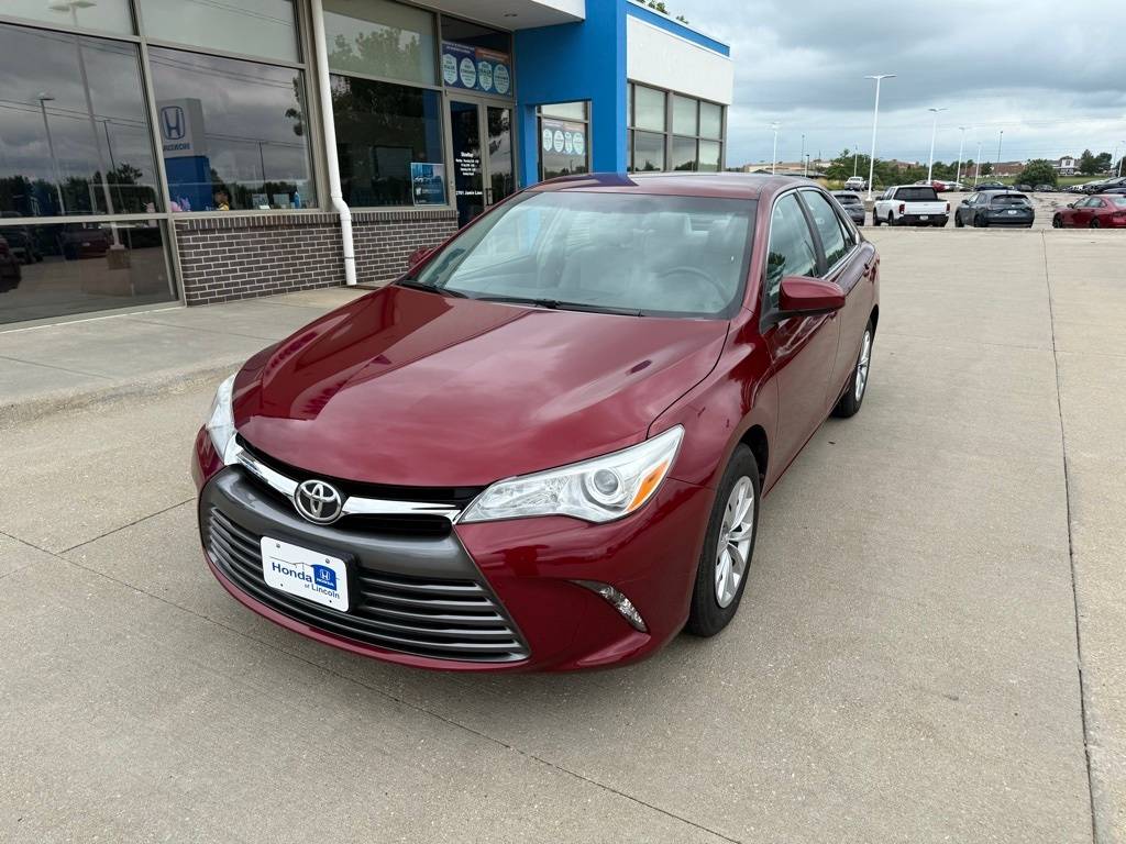 2015 Toyota Camry LE — Sedan — 43,921 mi — Lincoln, NE
