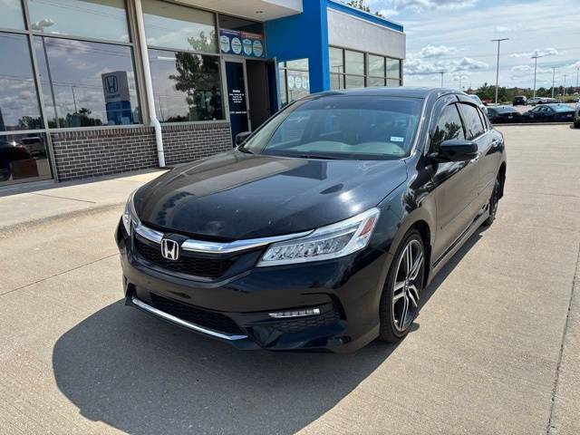 2017 Honda Accord Touring — Sedan — 82,114 mi — Lincoln, NE