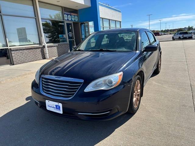 2014 Chrysler 200 LX — Sedan — 152,873 mi — Lincoln, NE