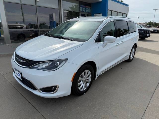 2018 Chrysler Pacifica Touring L — Minivan — 121,908 mi — Lincoln, NE