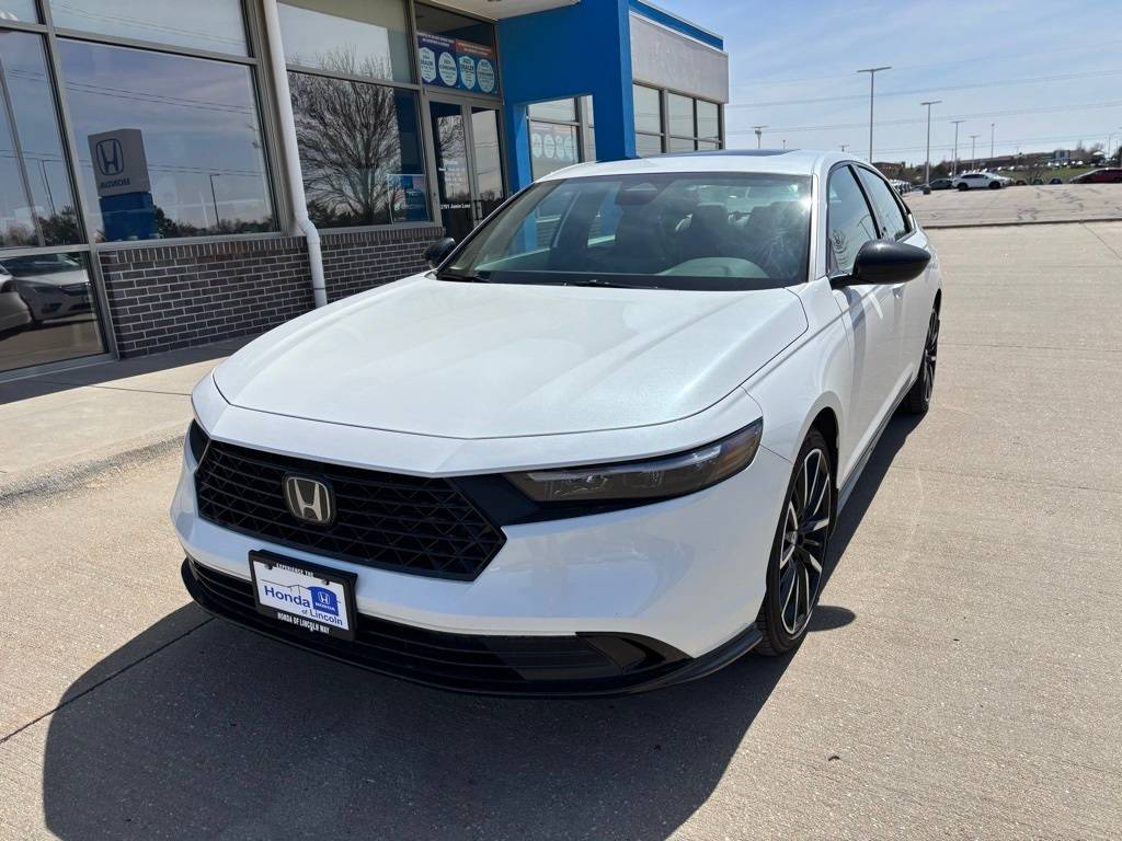 2024 Honda Accord Hybrid Sport-L — Sedan — 2,100 mi — Lincoln, NE
