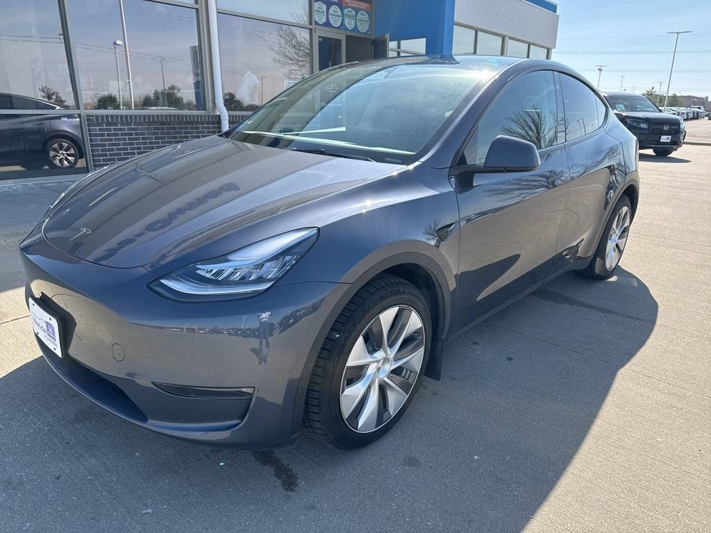 2023 Tesla Model Y Long Range — SUV — 23,986 mi — Lincoln, NE