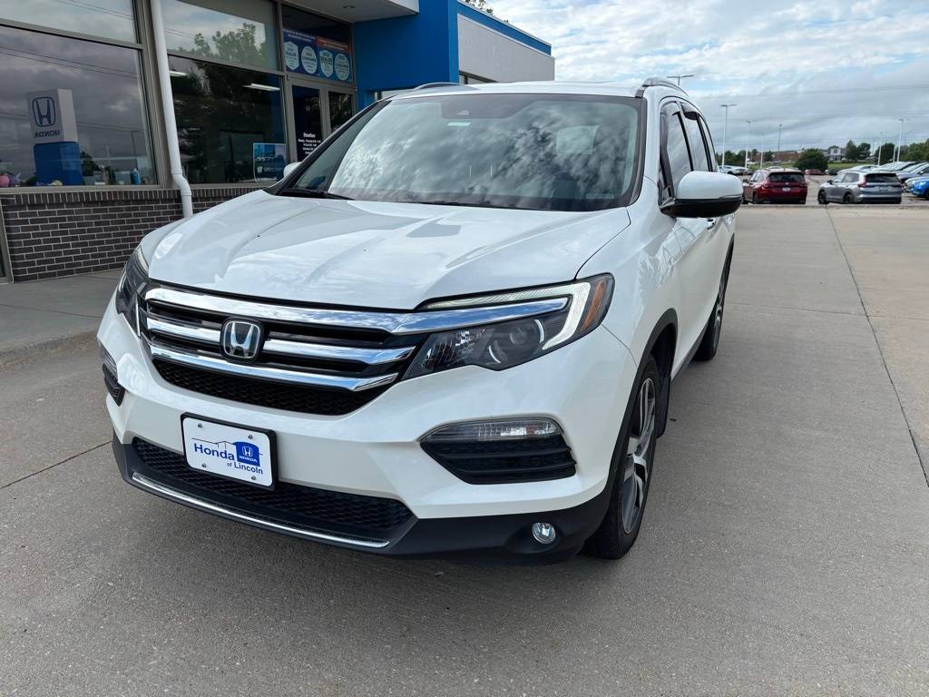 2018 Honda Pilot Touring — SUV — 21,842 mi — Lincoln, NE
