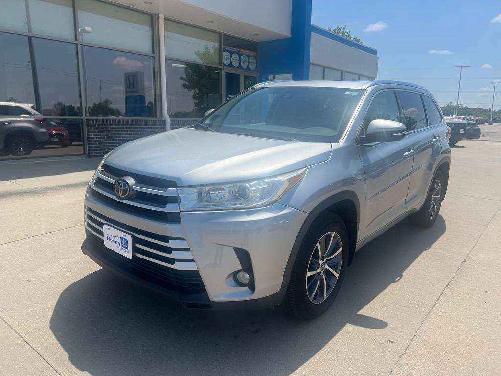 2017 Toyota Highlander XLE — SUV — 107,711 mi — Lincoln, NE